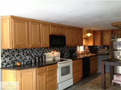 8600 Williams Rd, Dewitt, MI 48820 photo 5
