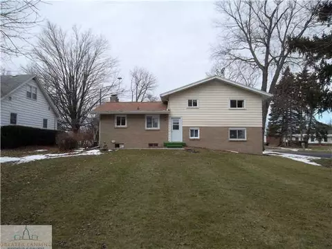 1002 Robins, Lansing, MI 48917 photo 14