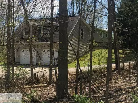 6464 Sleight Rd, Bath, MI 48808 photo 2