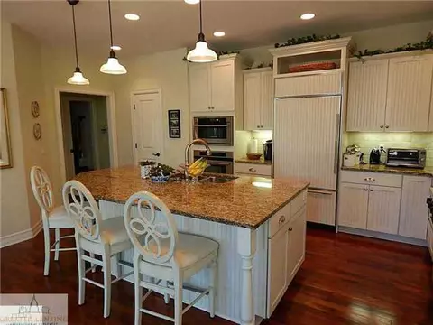 4740 Hawk Holw, Bath, MI 48808 photo 9