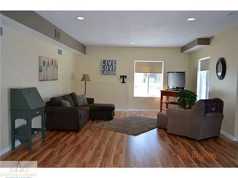 1546 Picadilly Dr, Haslett, MI 48840 photo 9
