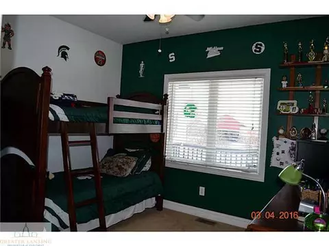 1546 Picadilly Dr, Haslett, MI 48840 photo 17