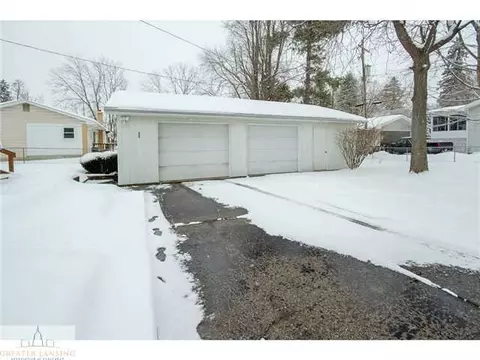 327 E Riverside St, Williamston, MI 48895 photo 23