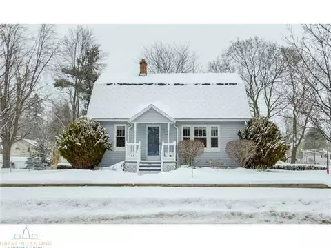 327 E Riverside St, Williamston, MI 48895 photo 1