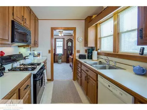 327 E Riverside St, Williamston, MI 48895 photo 2