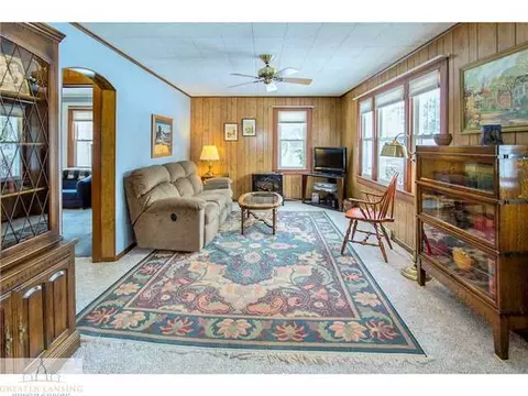 327 E Riverside St, Williamston, MI 48895 photo 6