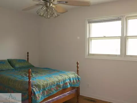 1406 Larkwood, Dewitt, MI 48820 photo 8