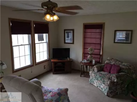 636 E Cavanaugh Rd, Lansing, MI 48910 photo 8