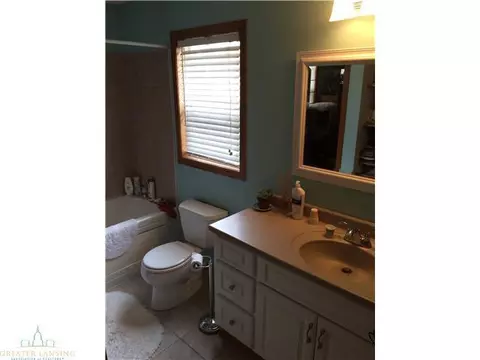 636 E Cavanaugh Rd, Lansing, MI 48910 photo 12