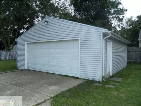 2915 Risley Dr, Lansing, MI 48917 photo 2