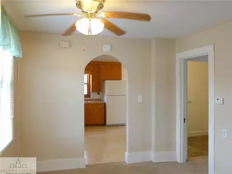 105 S Mead St, Saint Johns, MI 48879 photo 9