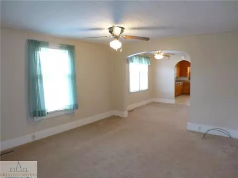 105 S Mead St, Saint Johns, MI 48879 photo 8