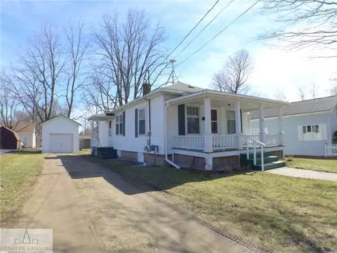 105 S Mead St, Saint Johns, MI 48879 photo 1