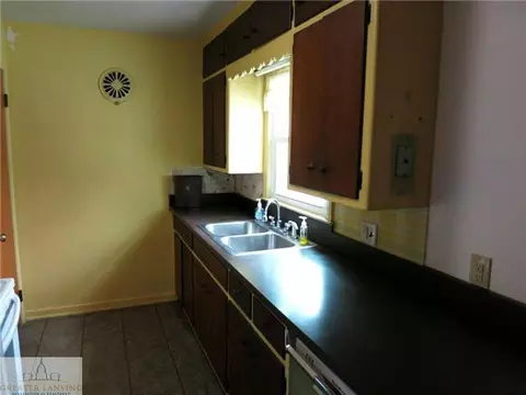 2012 Cooper Ave, Lansing, MI 48910 photo 8