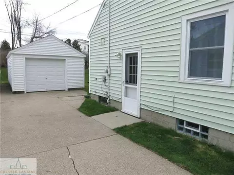 2012 Cooper Ave, Lansing, MI 48910 photo 3