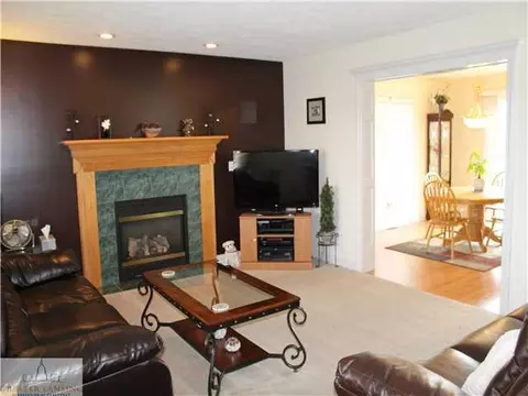 13698 Harvest Ln, Bath, MI 48808 photo 7