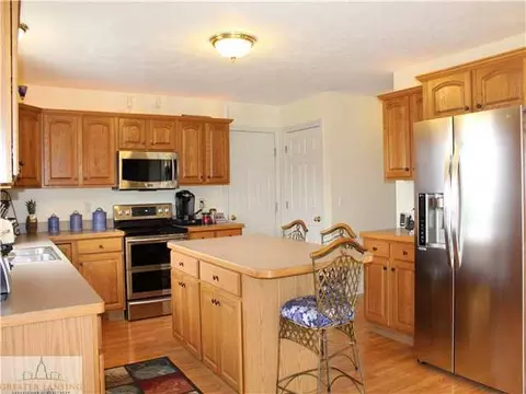 13698 Harvest Ln, Bath, MI 48808 photo 5