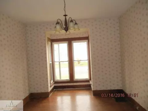 201 E Gibbs St, Saint Johns, MI 48879 photo 4