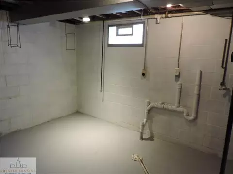 1127 Alsdorf St, Lansing, MI 48910 photo 20