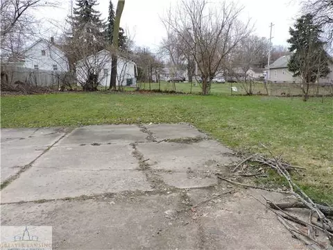 1127 Alsdorf St, Lansing, MI 48910 photo 17