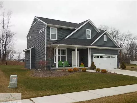 1126 Oakwood Dr, Dewitt, MI 48820 photo 2