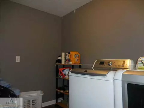 1126 Oakwood Dr, Dewitt, MI 48820 photo 23