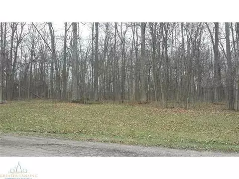 200 Three Oaks Dr, Okemos, MI 48864 photo 1