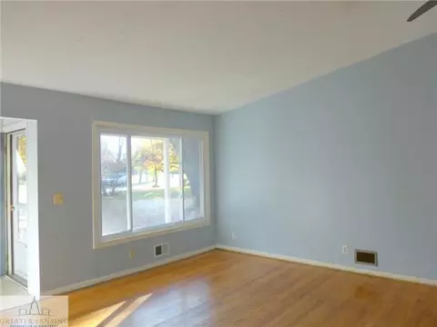 2260 Tecumseh River Rd, Lansing, MI 48906 photo 3