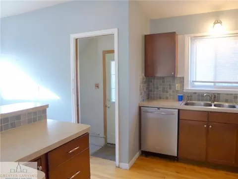 2260 Tecumseh River Rd, Lansing, MI 48906 photo 5