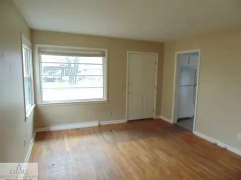 644 Kendon Dr, Lansing, MI 48910 photo 6