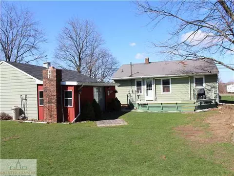 12115 M-52, Perry, MI 48872 photo 11