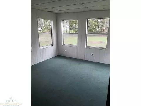 826 Maycroft Rd, Lansing, MI 48917 photo 14
