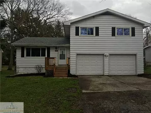 826 Maycroft Rd, Lansing, MI 48917 photo 1