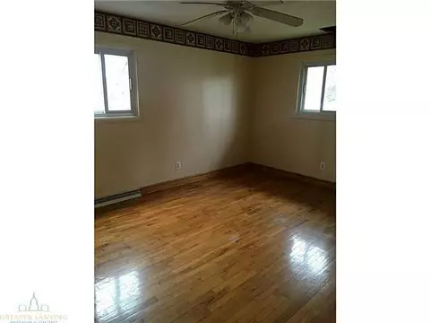 826 Maycroft Rd, Lansing, MI 48917 photo 5