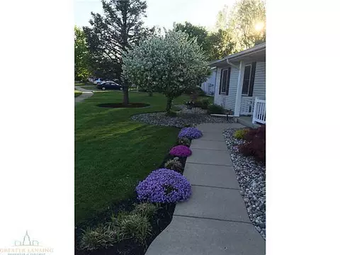 1069 Brookside, Grand Ledge, MI 48837 photo 2