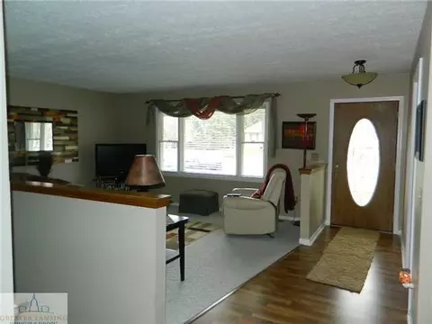 1069 Brookside, Grand Ledge, MI 48837 photo 5