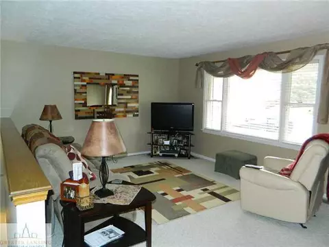 1069 Brookside, Grand Ledge, MI 48837 photo 3