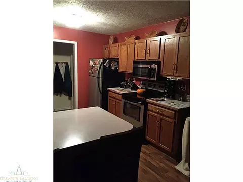 1069 Brookside, Grand Ledge, MI 48837 photo 9