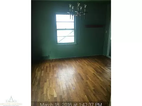 938 Pendleton Dr, Lansing, MI 48917 photo 3