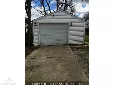 938 Pendleton Dr, Lansing, MI 48917 photo 9