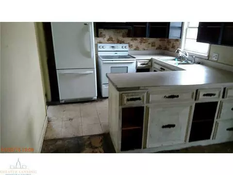 938 Pendleton Dr, Lansing, MI 48917 photo 2