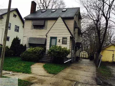 421 Huron, Lansing, MI 48915 photo 1