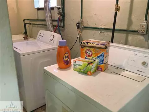 421 Huron, Lansing, MI 48915 photo 22