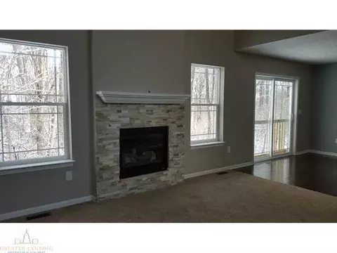 6720 Thunder Ln, Lansing, MI 48906 photo 2
