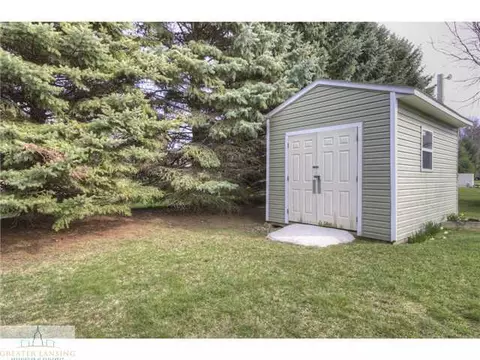 2444 Pine Tree Rd, Holt, MI 48842 photo 10