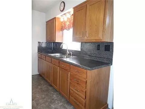 6409 Cooper Rd, Lansing, MI 48911 photo 5