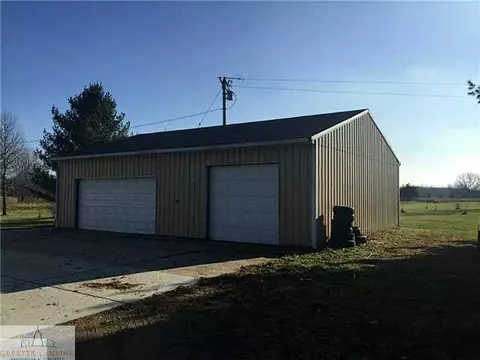 8789 S Williams Rd, Dewitt, MI 48820 photo 3