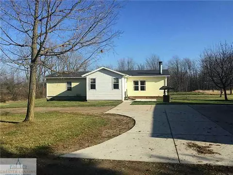 8789 S Williams Rd, Dewitt, MI 48820 photo 1