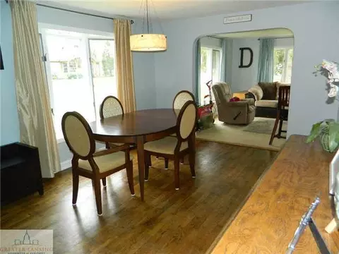 221 E Willow St, Perry, MI 48872 photo 3