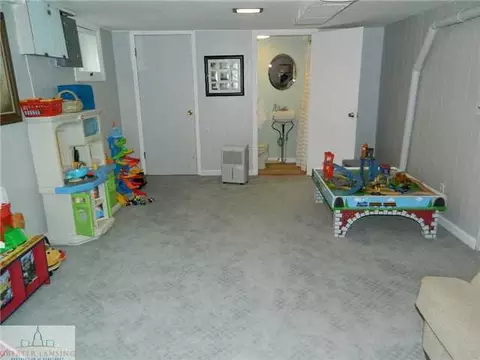 221 E Willow St, Perry, MI 48872 photo 22